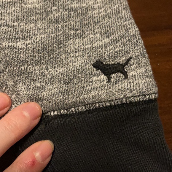 Limited edition VS Pink hoodie - Picture 3 of 3